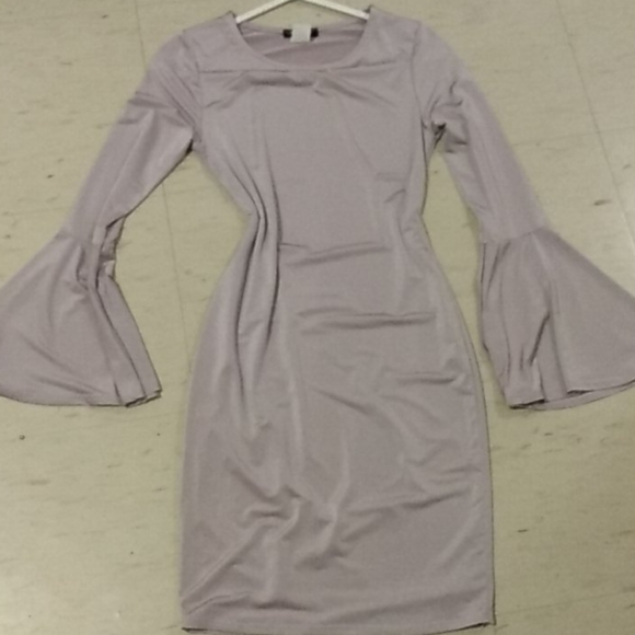 3/$20 - Instyle plum dress - Picture 2 of 3